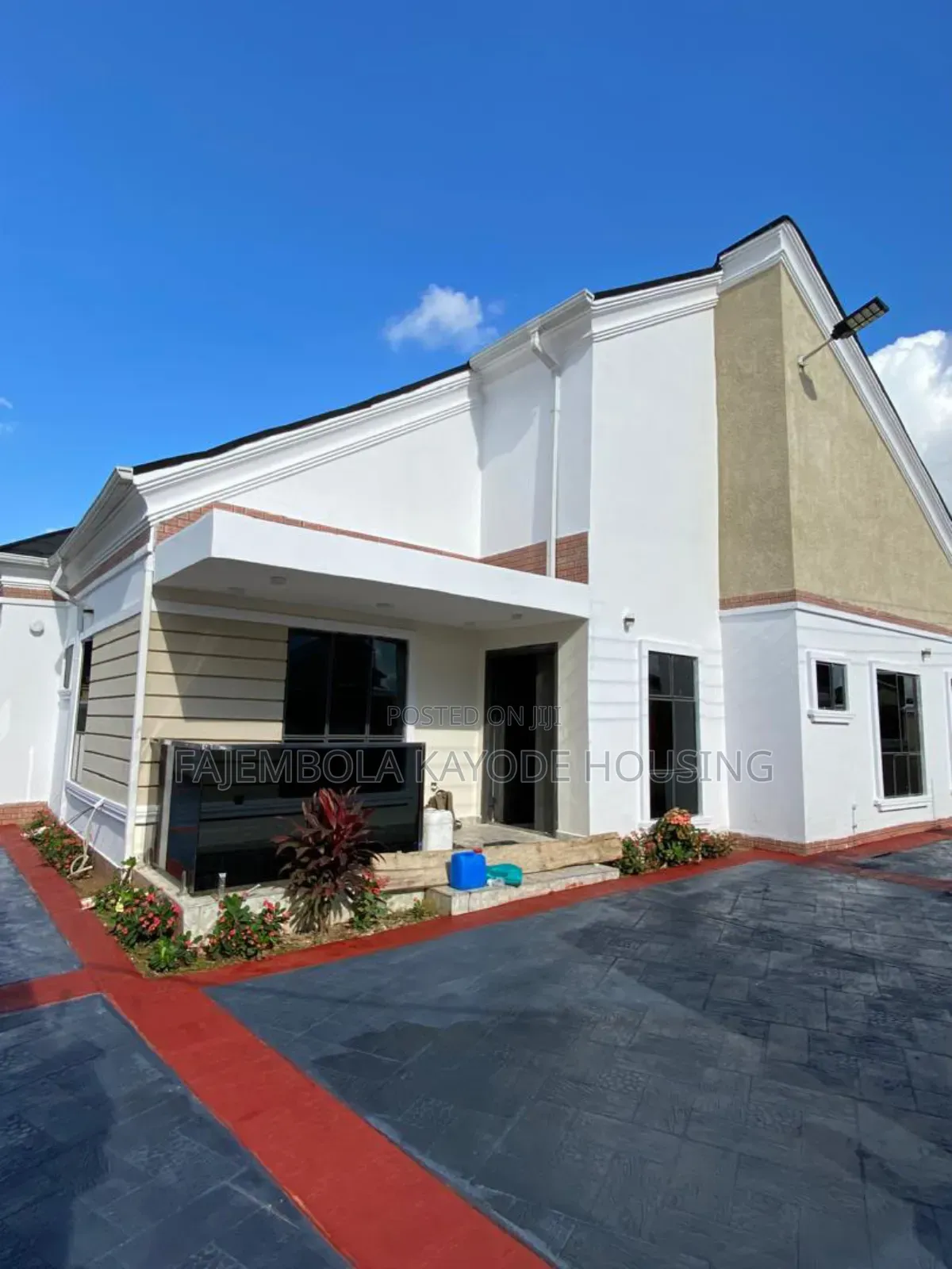 3bdrm Bungalow in Lkk Are (Dss Estate), Jericho for sale in Jericho