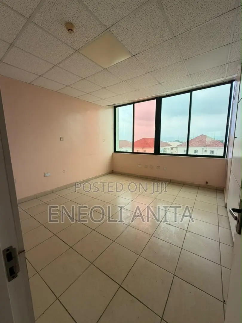 Office Space for Rent in Mabushi
