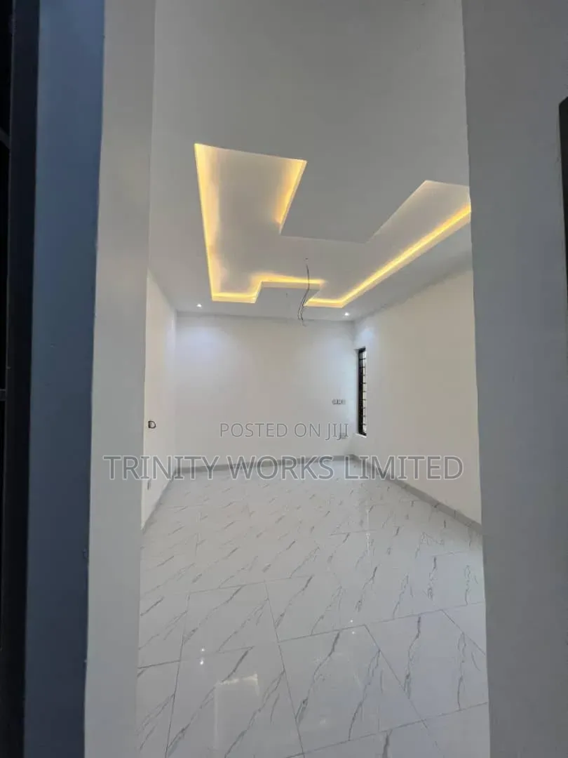 5bdrm Duplex in Nsukka for sale in Nsukka