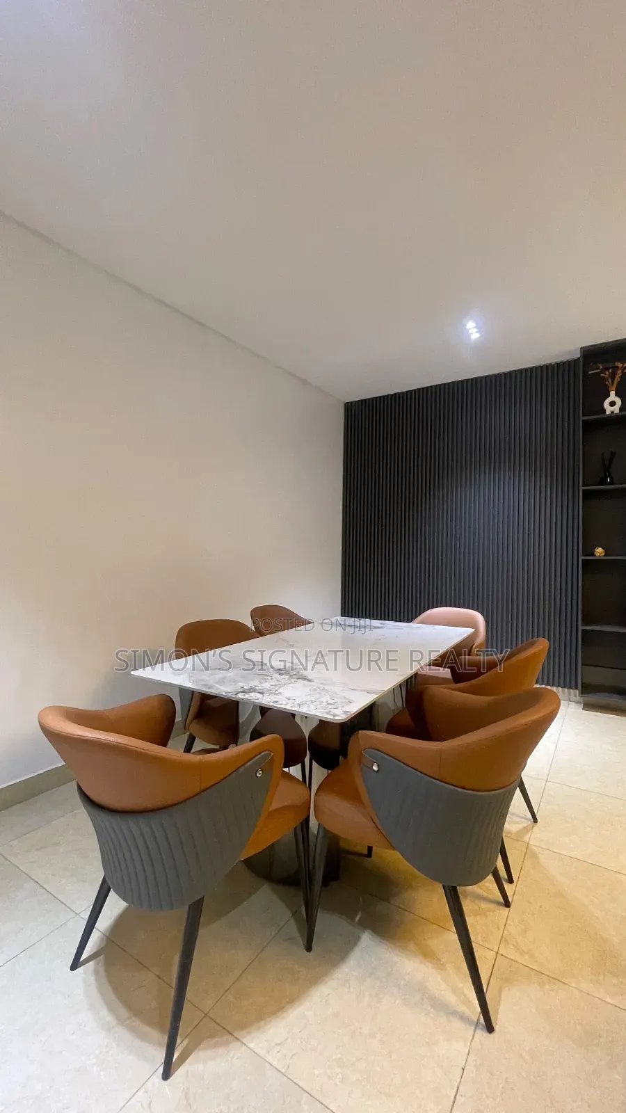 Furnished 4bdrm Townhouse / Terrace in Chevron for rent in Chevron