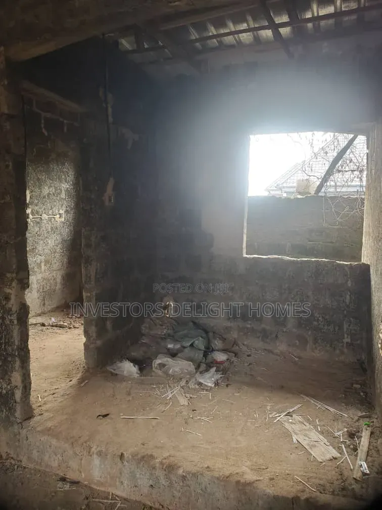 2bdrm Block of Flats in Oshimili North for sale in Oshimili North