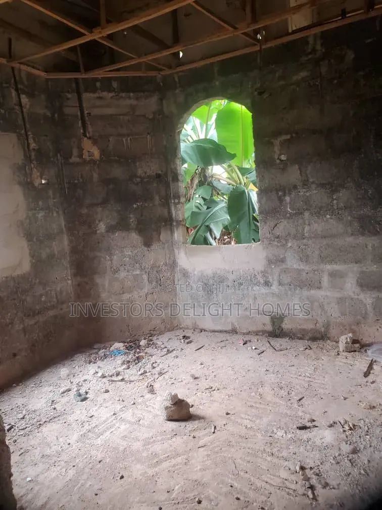 2bdrm Block of Flats in Oshimili North for sale in Oshimili North