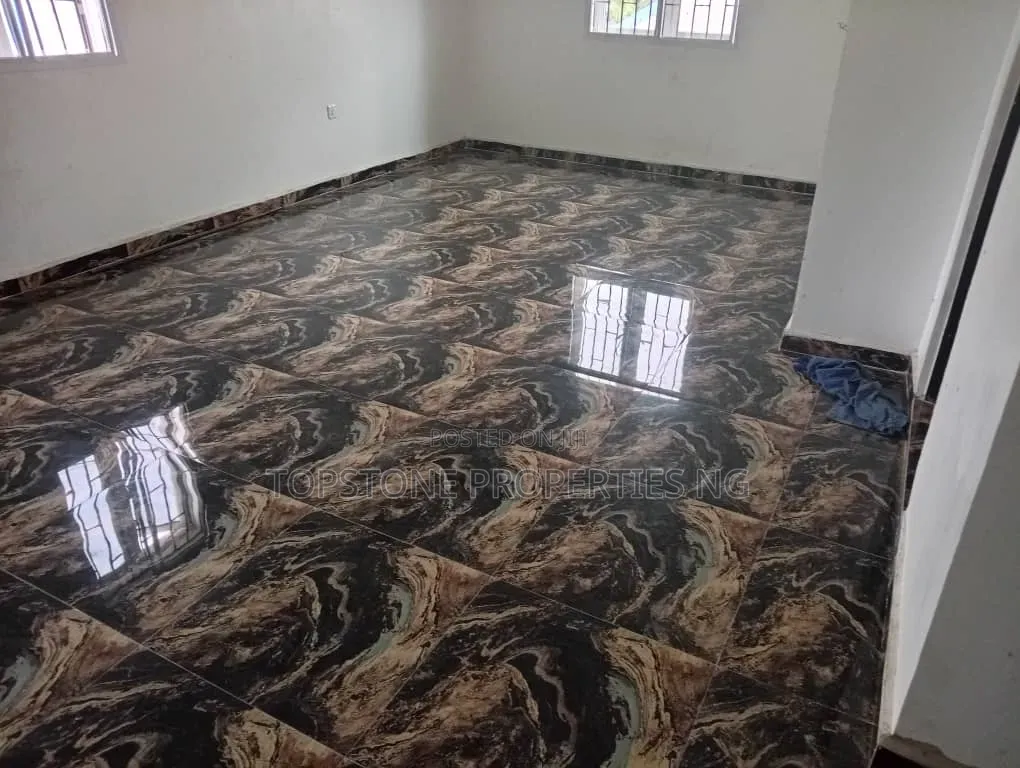 1bdrm Block of Flats in Topstone Properties, Uyo for rent in Uyo