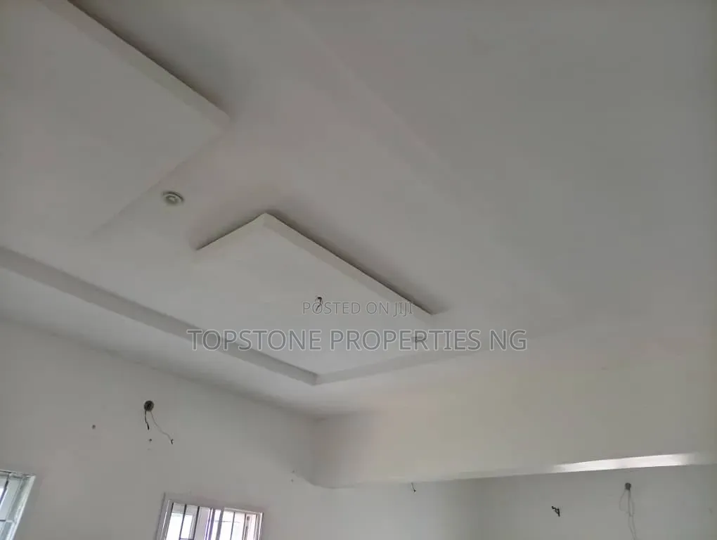 1bdrm Block of Flats in Topstone Properties, Uyo for rent in Uyo