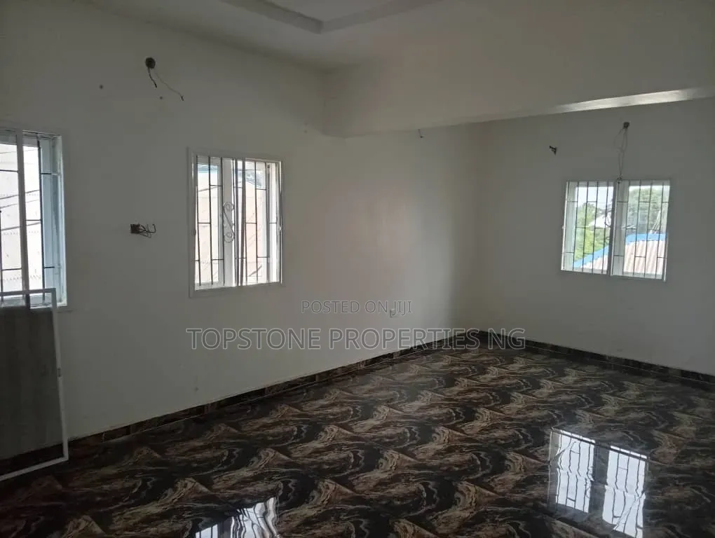 1bdrm Block of Flats in Topstone Properties, Uyo for rent in Uyo