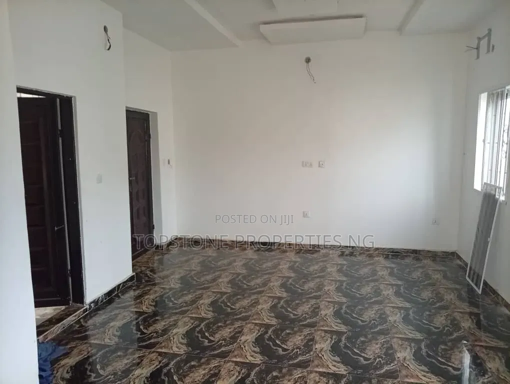 1bdrm Block of Flats in Topstone Properties, Uyo for rent in Uyo