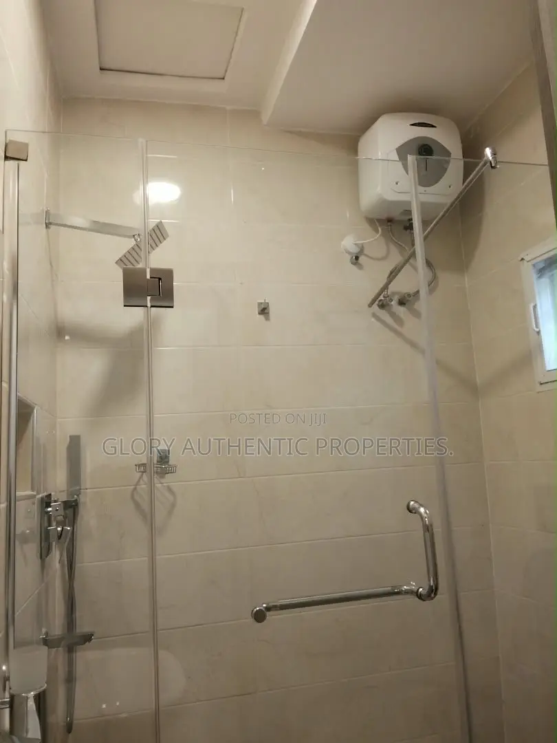 3bdrm Bungalow in Vantage Court, Lagos Island / Lagos Island for sale in Lagos Island / Lagos Island