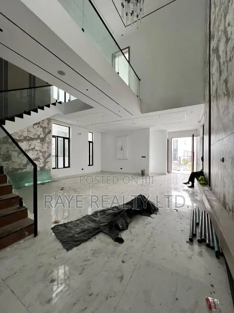 5bdrm Duplex in Ajah for sale in Ajah