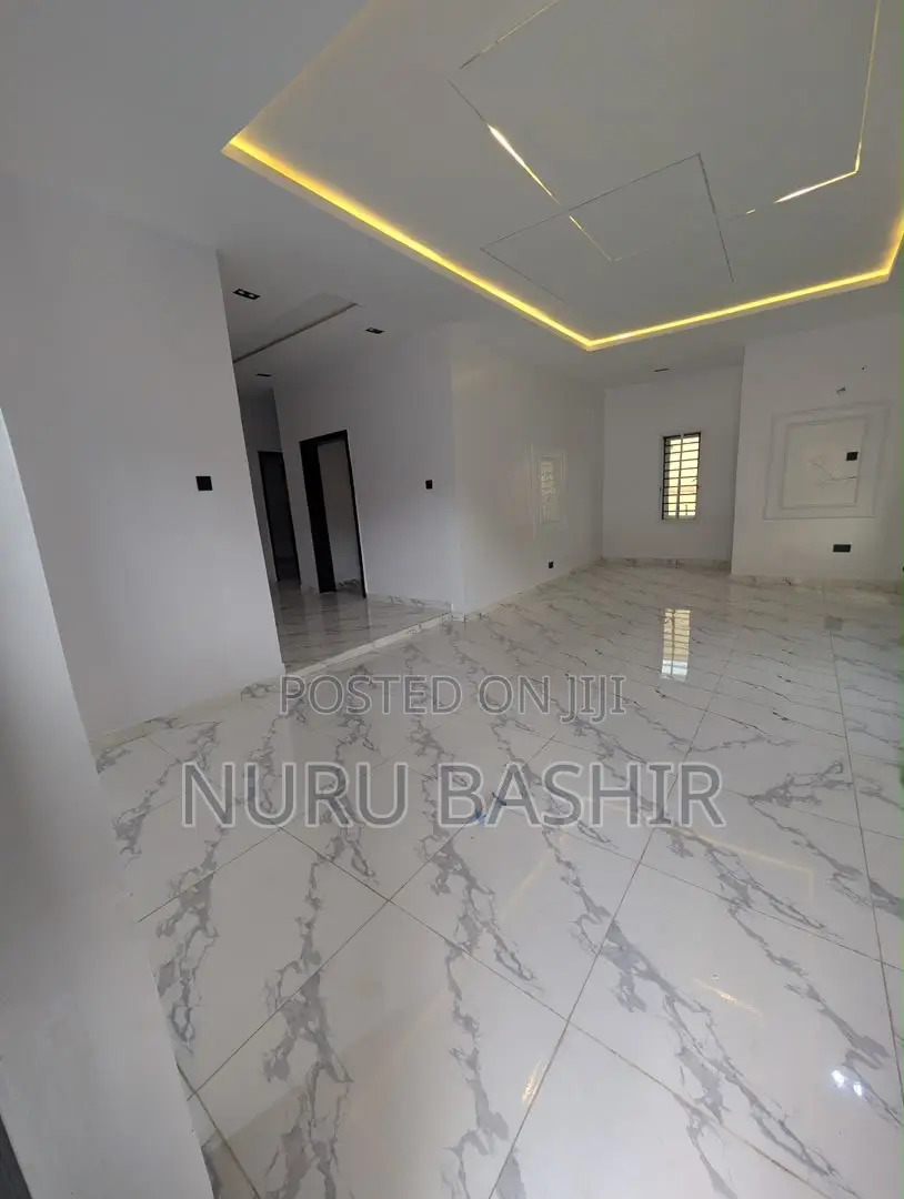 3bdrm Bungalow in Tinubu Estate, Iwo Road for sale in Iwo Road