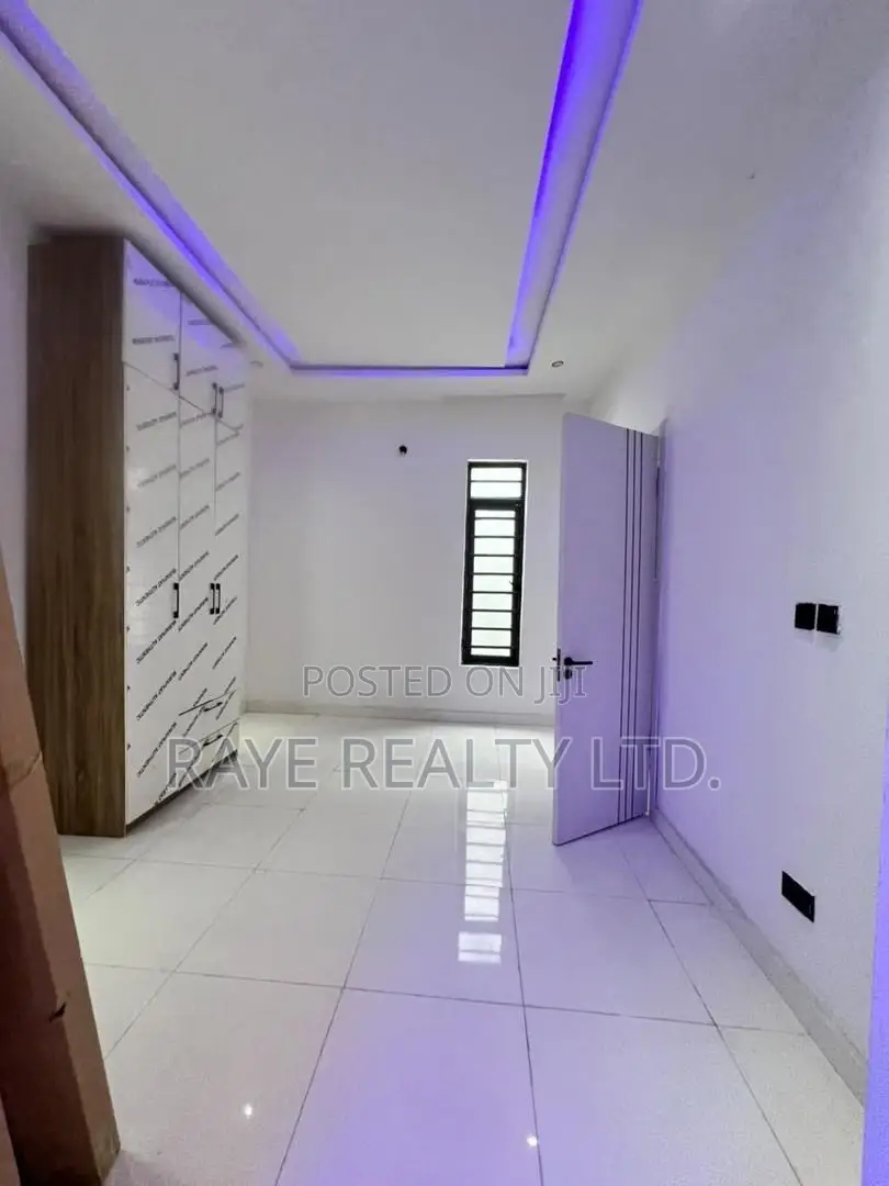 4bdrm Duplex in Ajah for sale in Ajah
