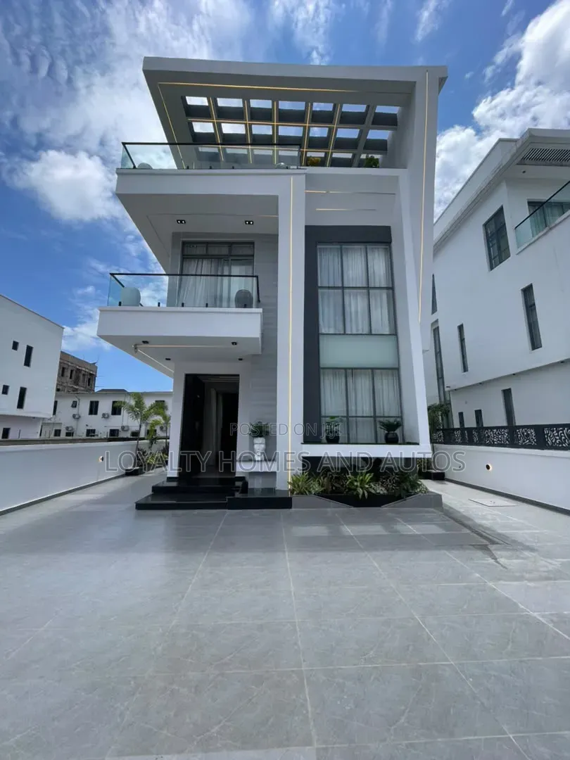 5bdrm Duplex in Osapa london for sale in Osapa london
