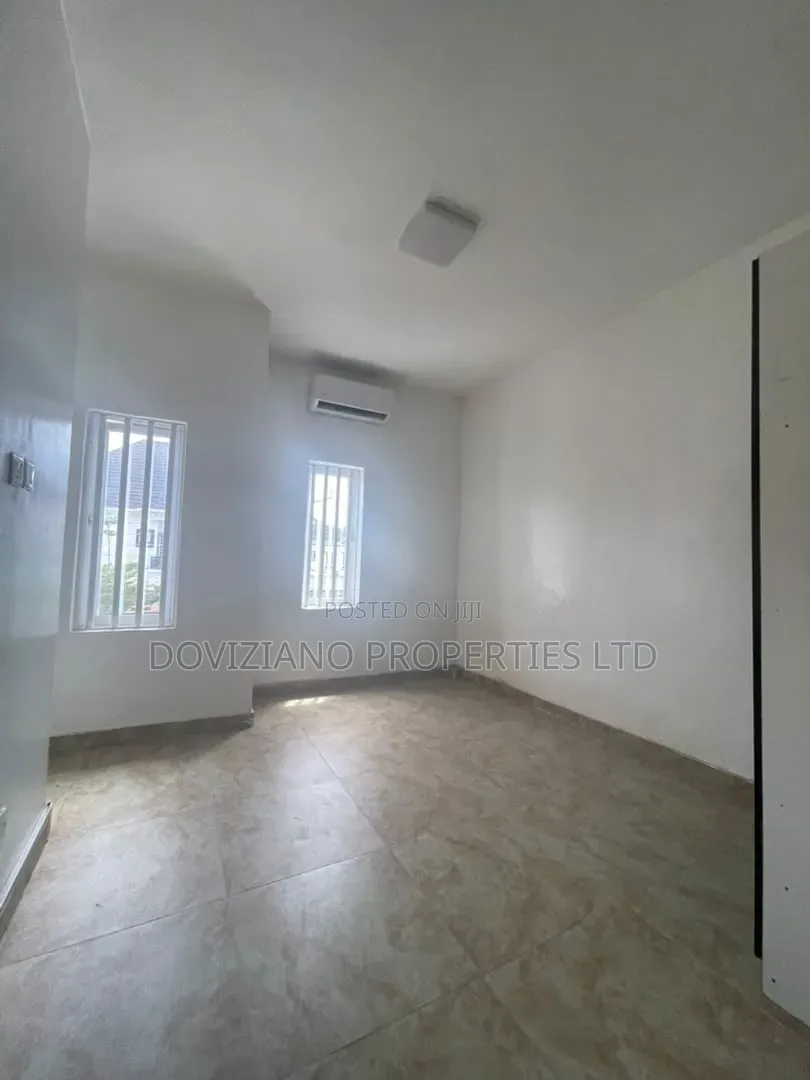 2bdrm Apartment in Osapa london for rent in Osapa london