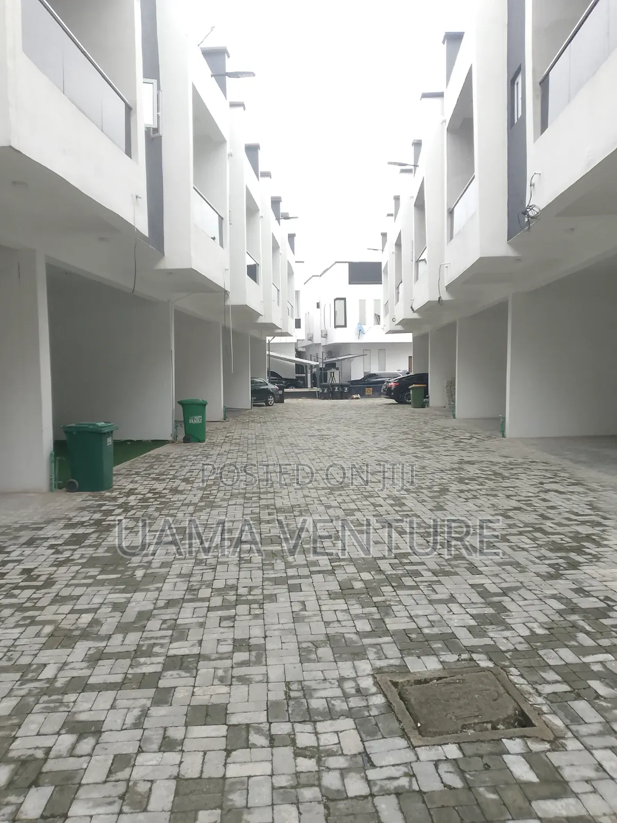 4bdrm Townhouse / Terrace in Ikate for rent in Ikate