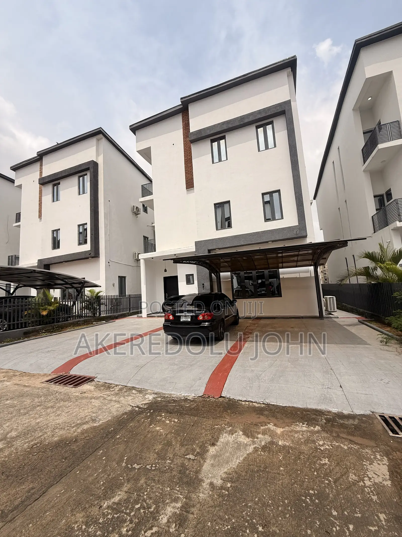 5bdrm Duplex in Kado for sale in Kado
