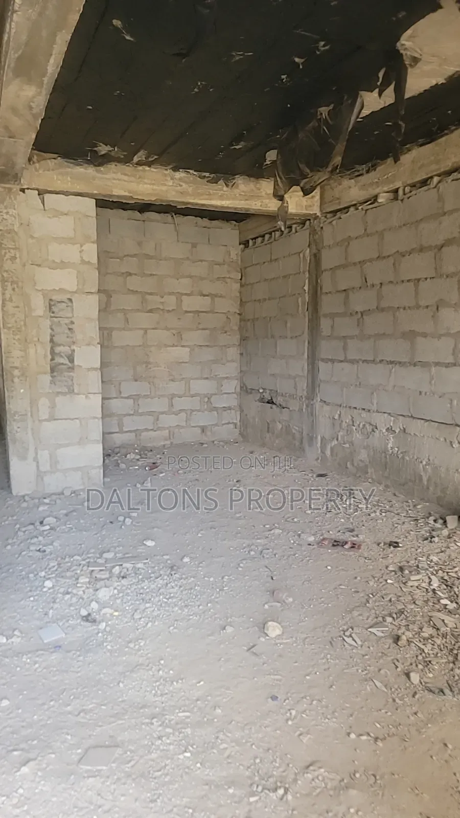 4bdrm Duplex in Lipton Terrace, Life Camp for sale in Life Camp