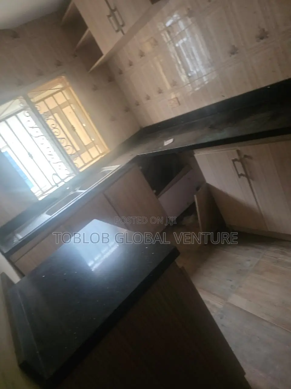 3bdrm Apartment in Zionist Estate, Akala Express for rent in Akala Express