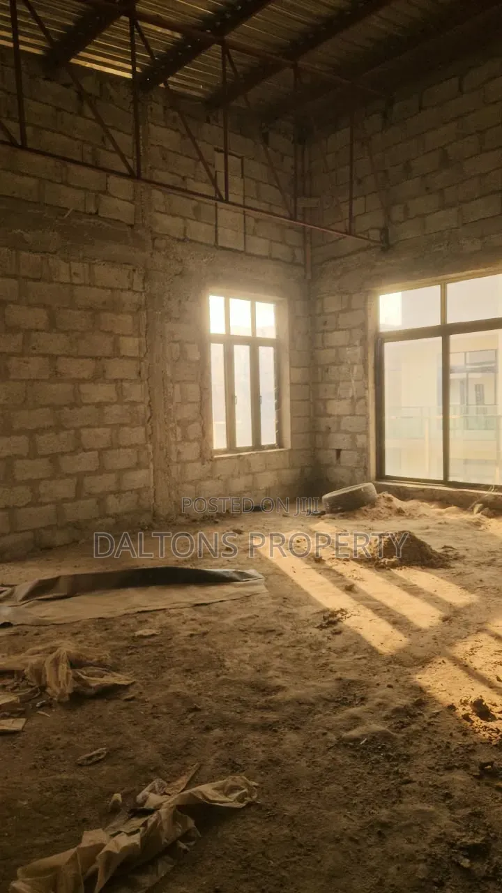 4bdrm Duplex in Liptons Ville, Kaura for sale in Kaura