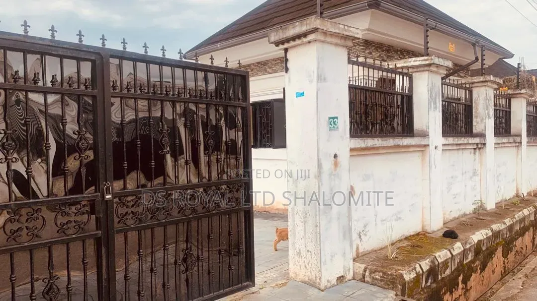 4bdrm Bungalow in Benin City for sale in Benin City