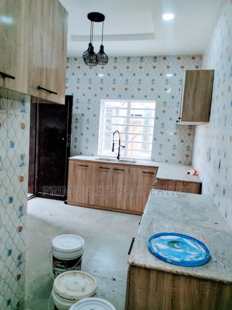 4bdrm Duplex in Osongama Housing for rent in Uyo