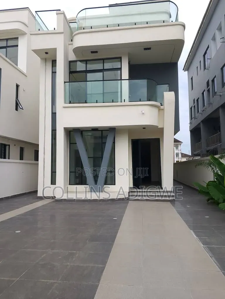 5bdrm Duplex in Lekki Phase 1 Lagos for sale in Lekki Phase 1
