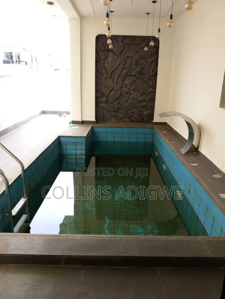 5bdrm Duplex in Lekki Phase 1 Lagos for sale in Lekki Phase 1