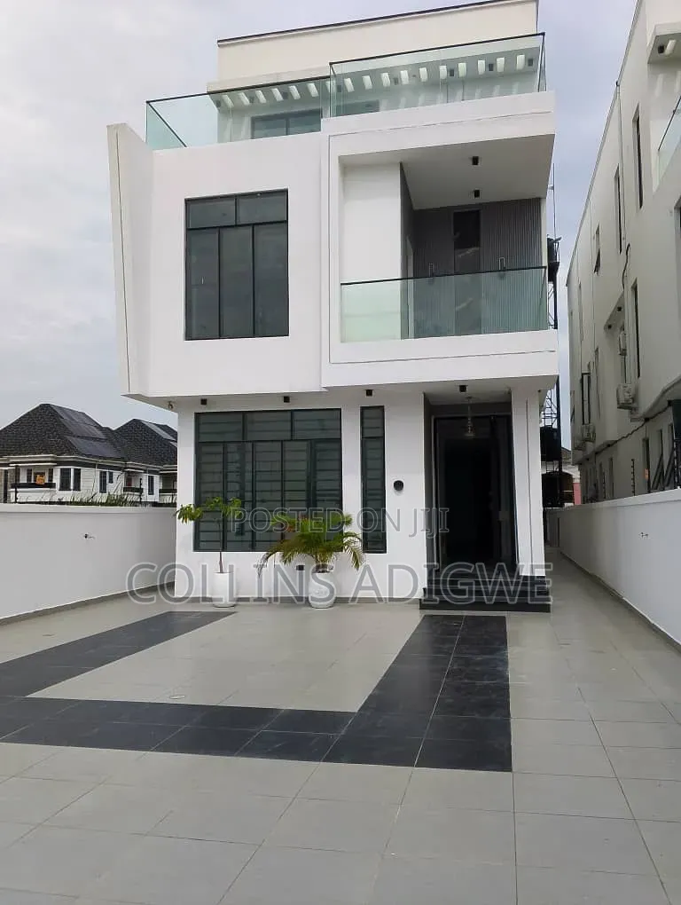 5bdrm Duplex in Lekki Phase 1 for sale in Lekki Phase 1