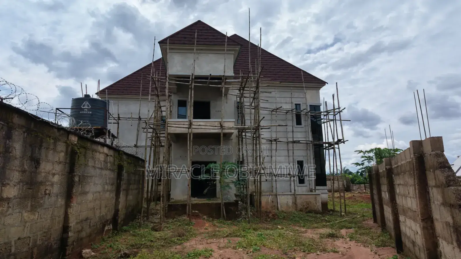 5bdrm Duplex in Umuahia for sale in Umuahia