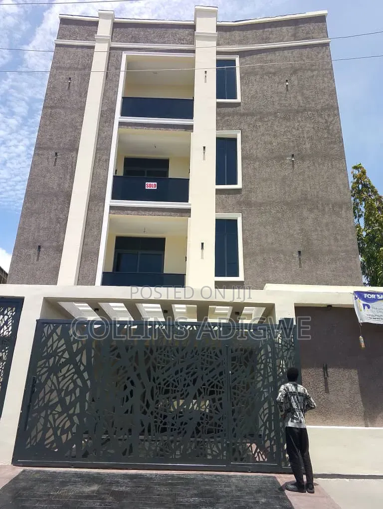 2bdrm Apartment in Main Lekki Phase 1 for sale in Lekki Phase 1