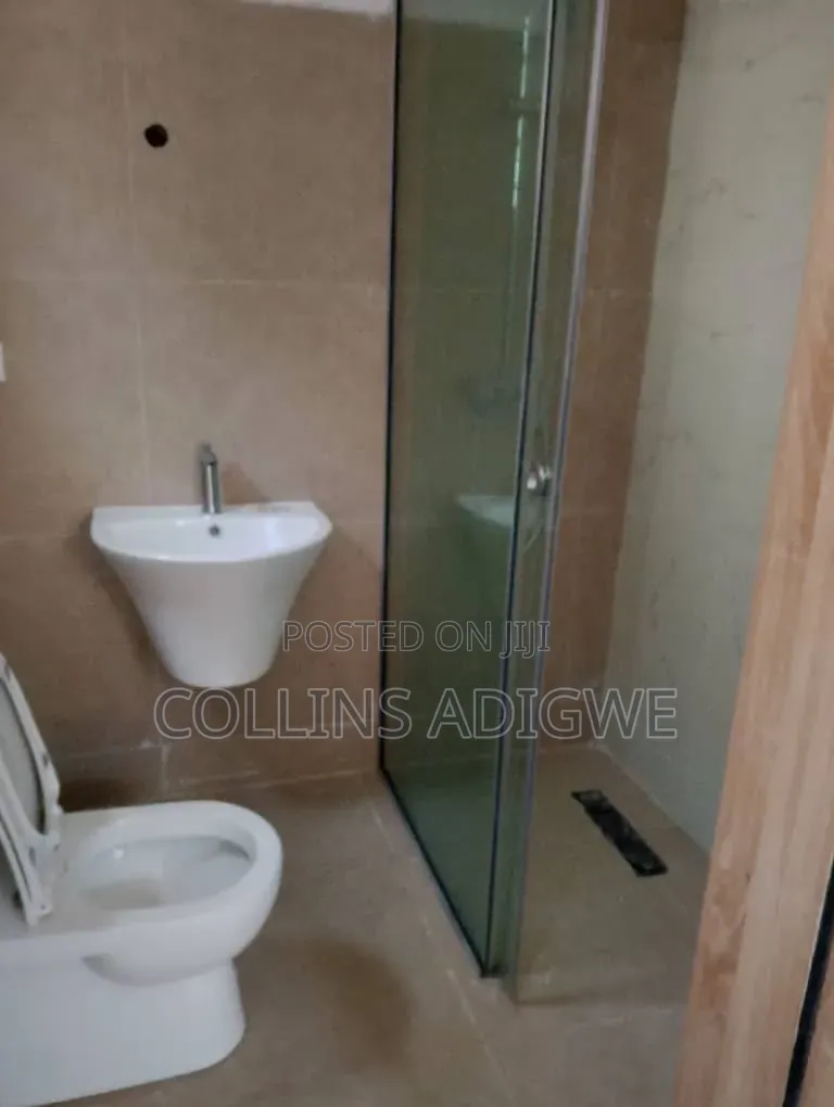 2bdrm Apartment in Main Lekki Phase 1 for sale in Lekki Phase 1
