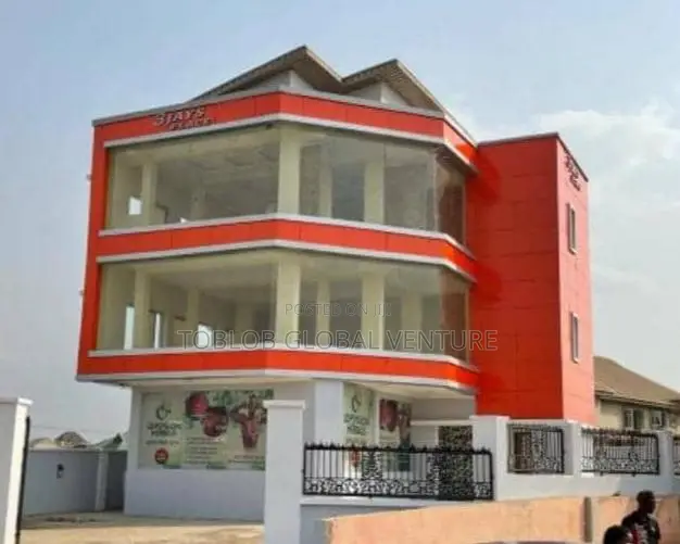 For Sale 3-Storey Commercial Property in Akala Express