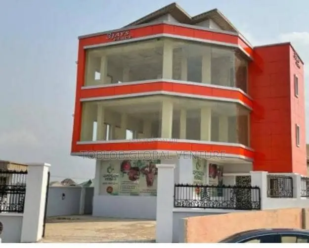 For Sale 3-Storey Commercial Property in Akala Express