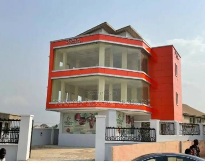 For Sale 3-Storey Commercial Property in Akala Express