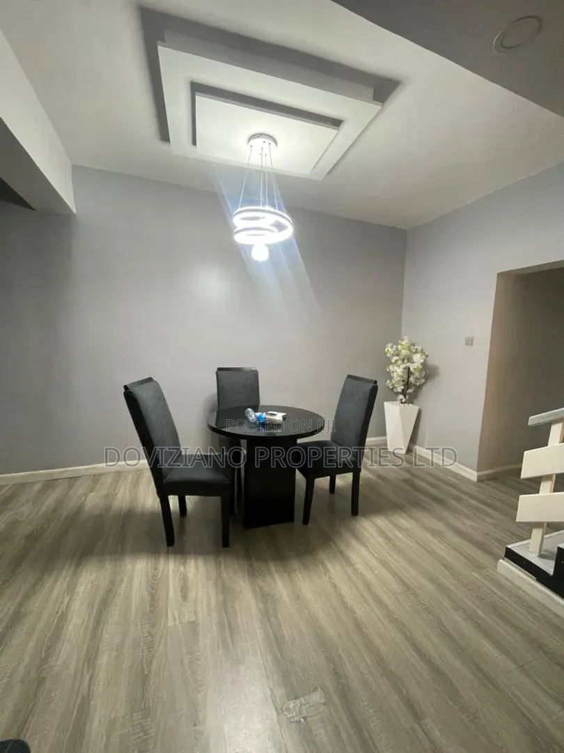 4bdrm Duplex in Lekki Phase 1 for sale in Lekki Phase 1