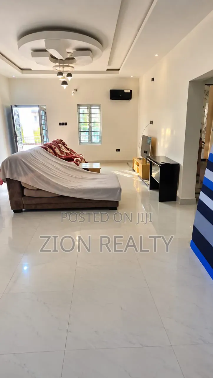 3bdrm Apartment in Royal Garden Estate, Lakowe for rent in Lakowe