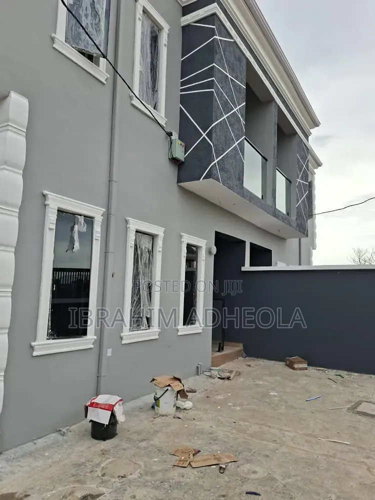 4bdrm Duplex in Secured Estate, Ayobo for sale in Ayobo