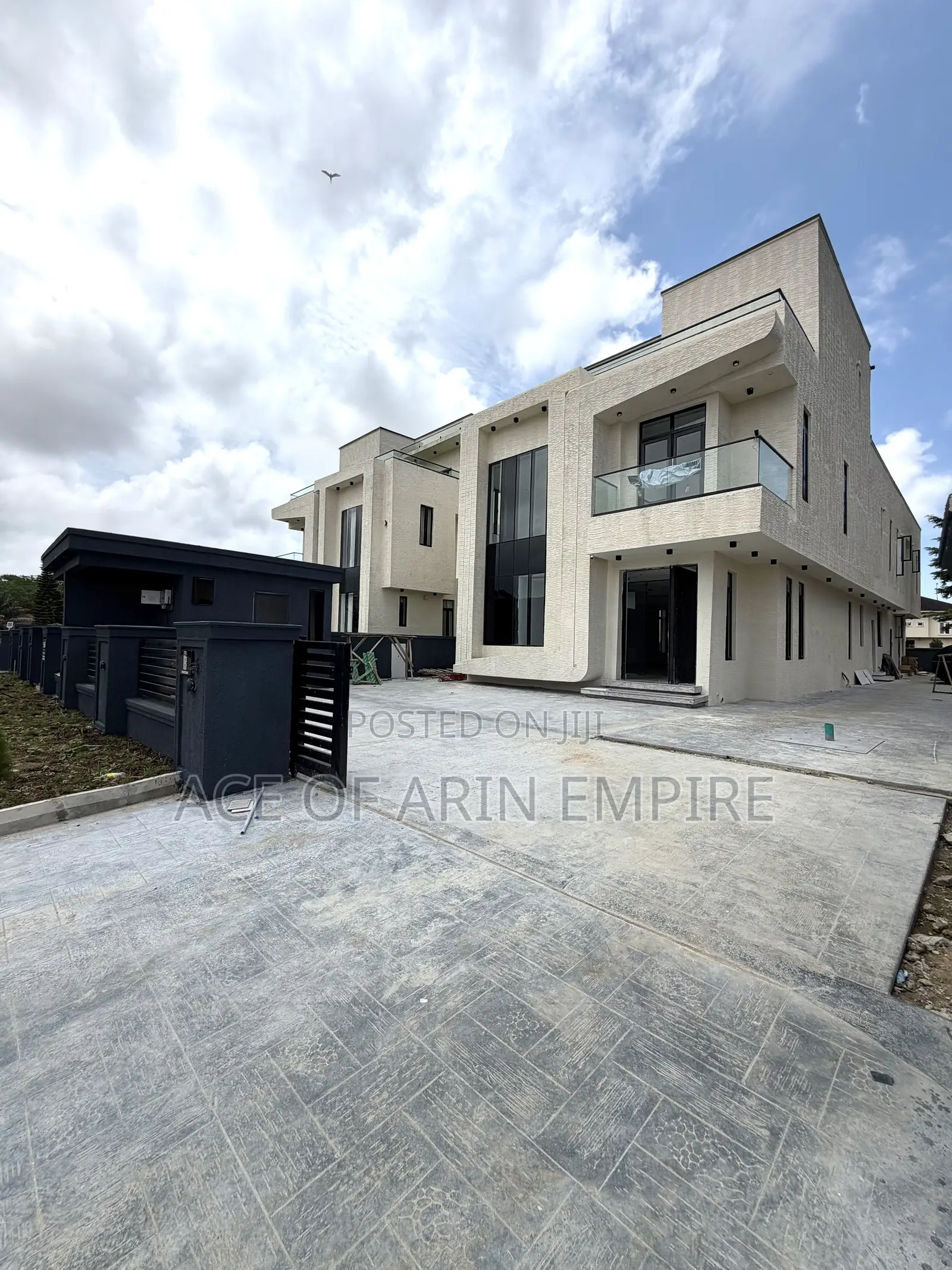 5bdrm Duplex in Ajah for sale in Ajah