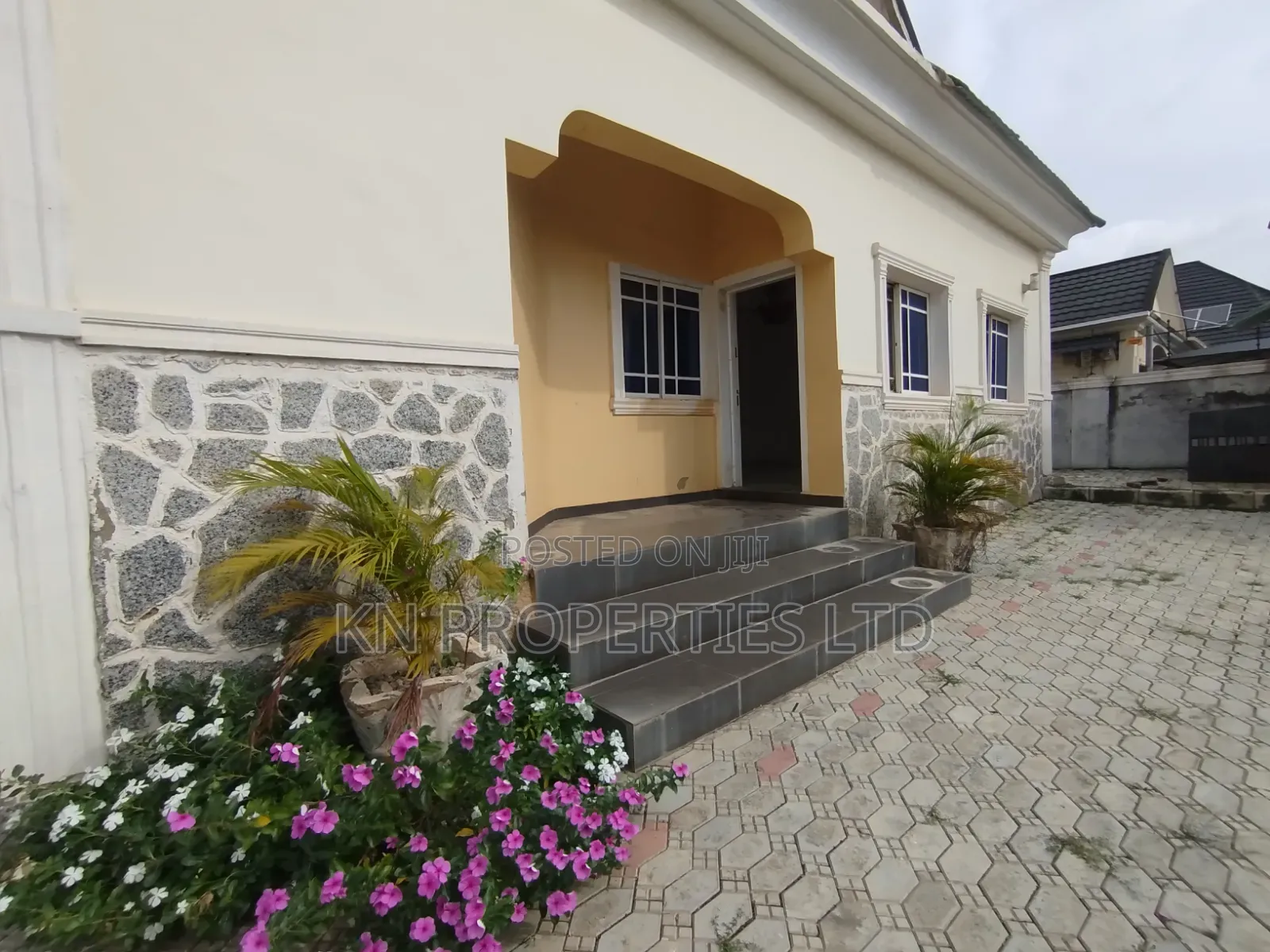4bdrm Bungalow in Pyakasa, FHA for rent in FHA