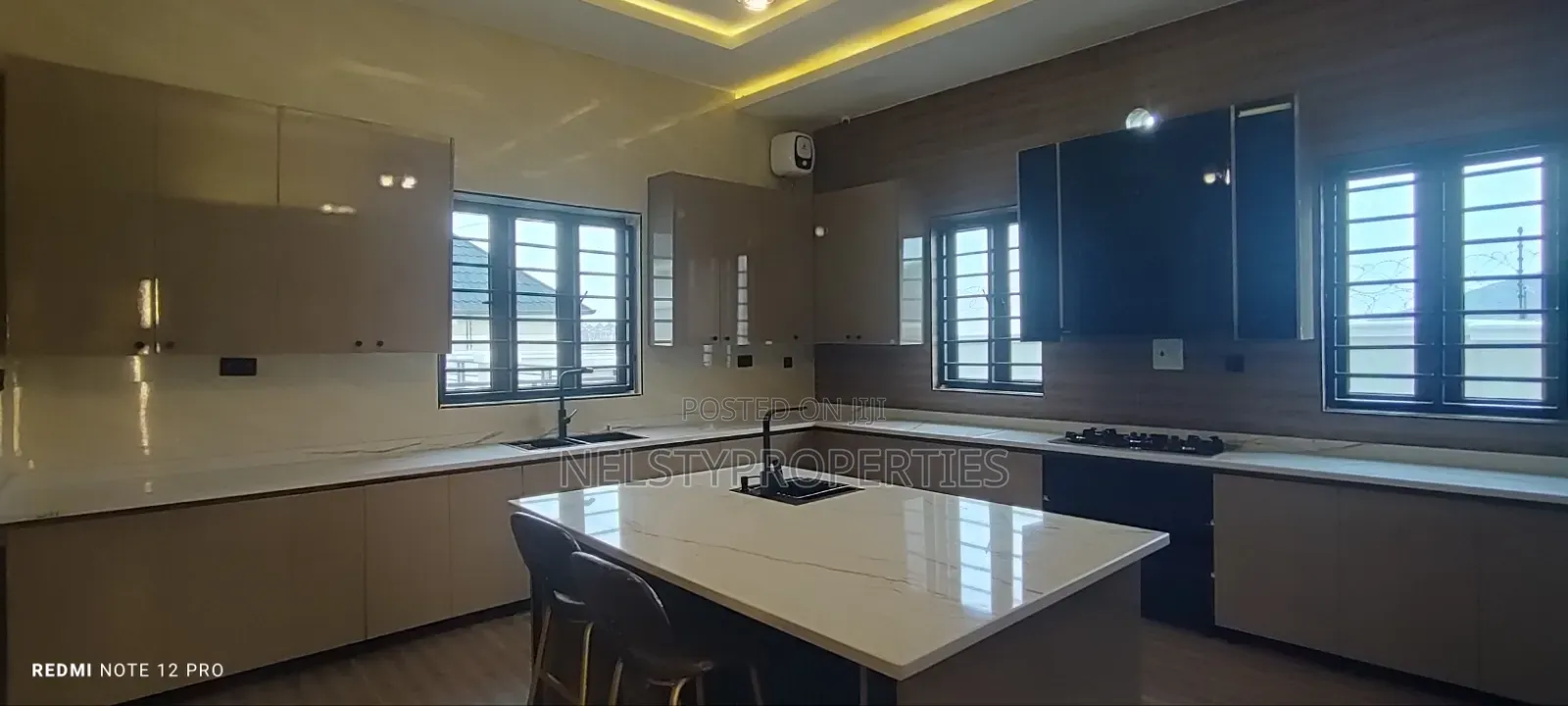 7bdrm Mansion in Efab Metropolis, Karsana for sale in Karsana