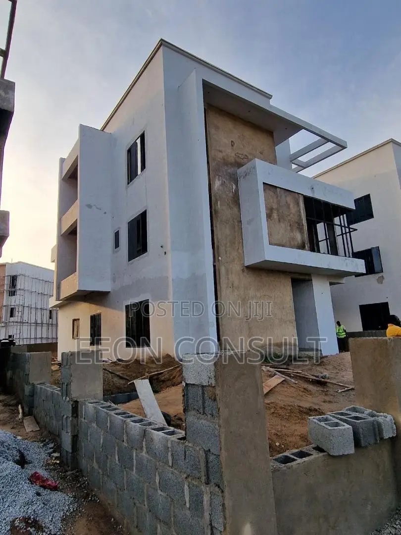 5bdrm Duplex in Maralago Golf City, Gwarinpa for sale in Gwarinpa