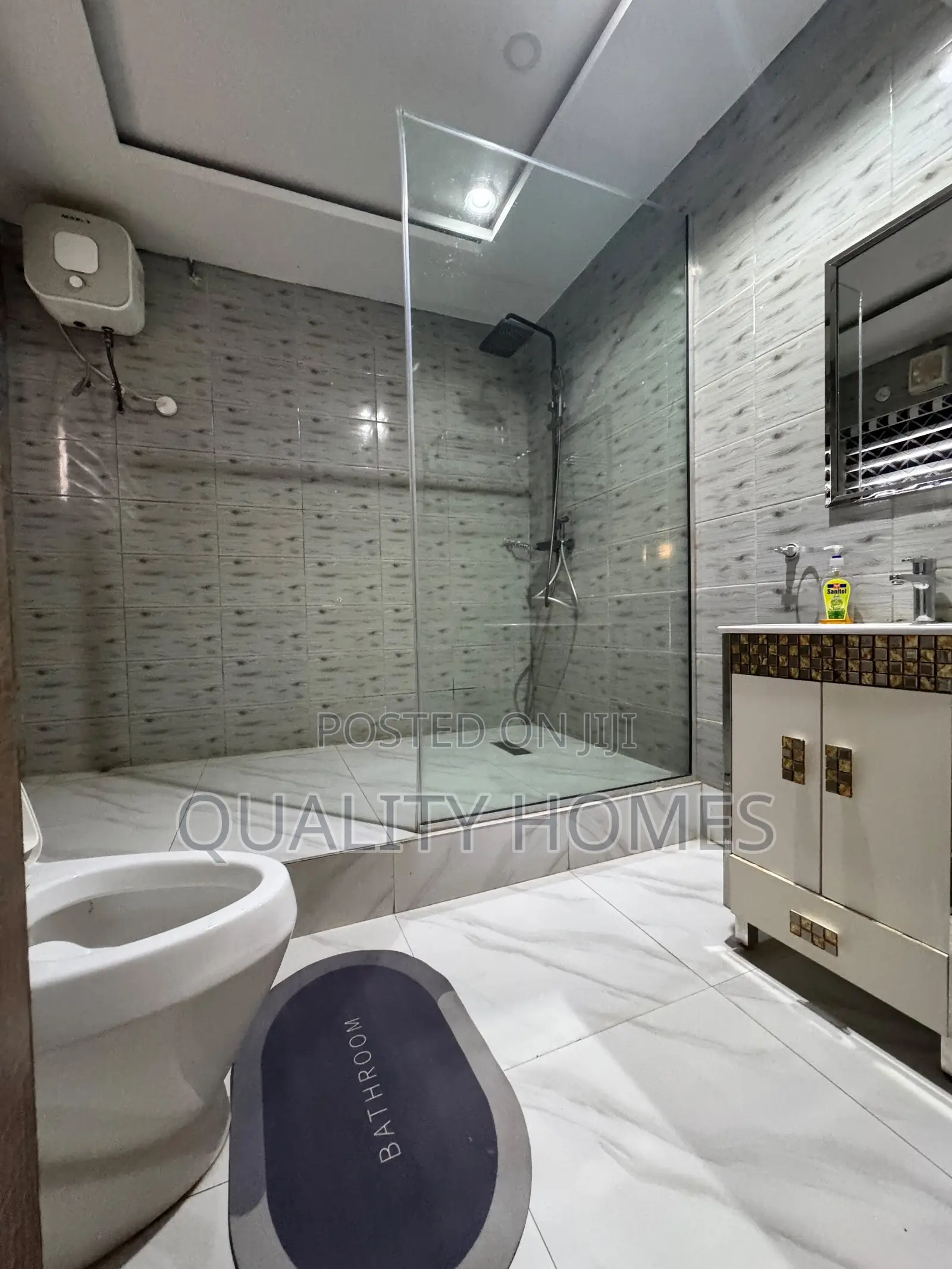Furnished 9bdrm Mansion in Asokoro for sale in Asokoro