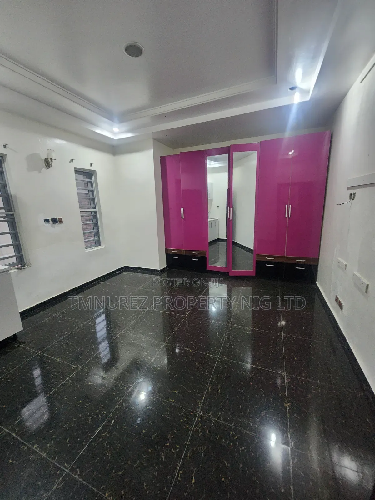 Studio Apartment in Chevron for rent in Chevron