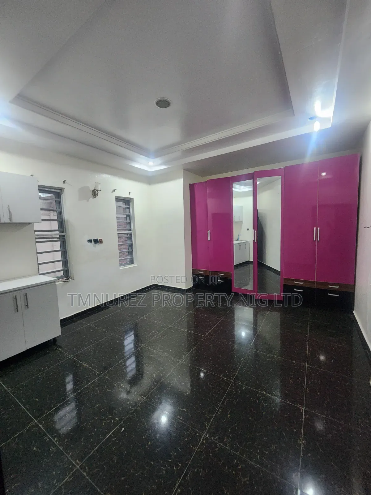 Studio Apartment in Chevron for rent in Chevron