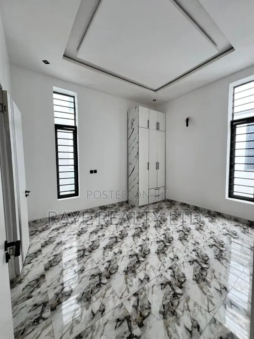 4bdrm Duplex in Ajah for sale in Ajah