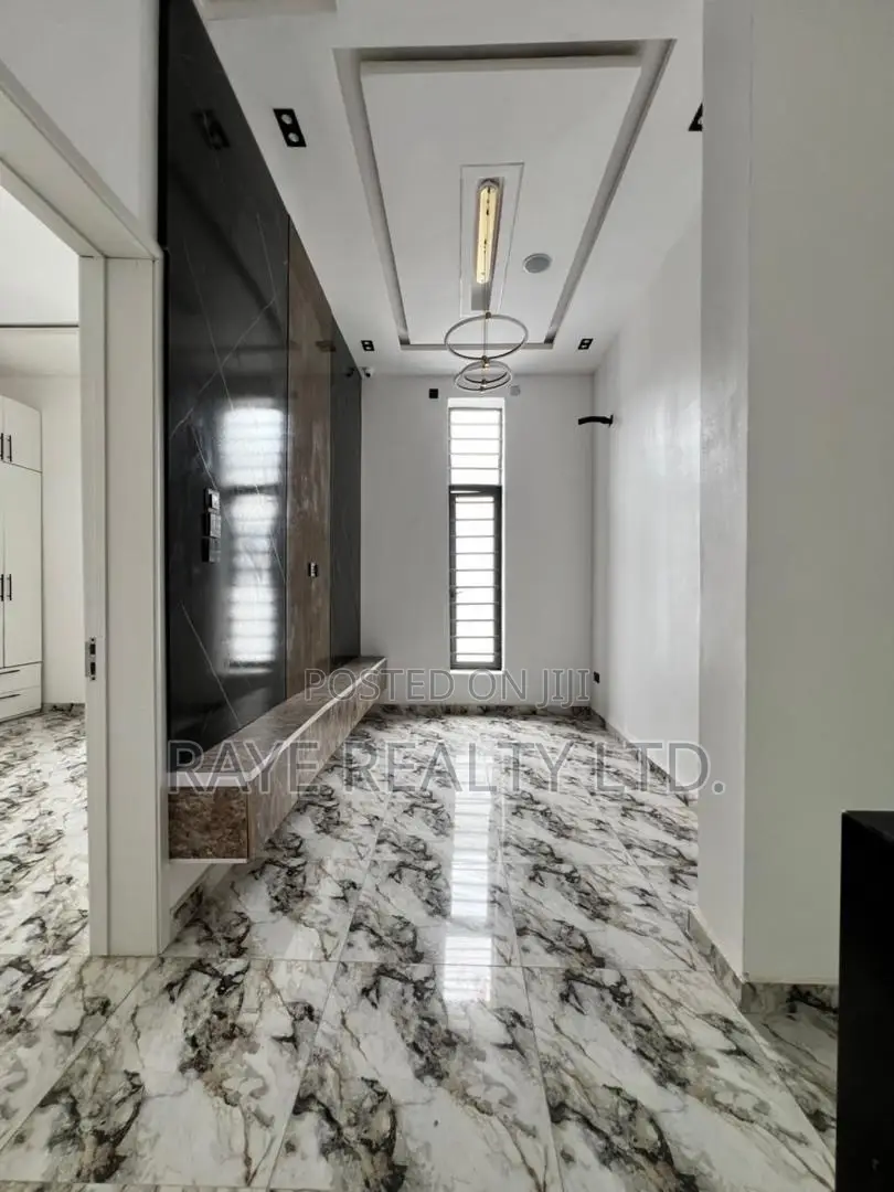 4bdrm Duplex in Ajah for sale in Ajah