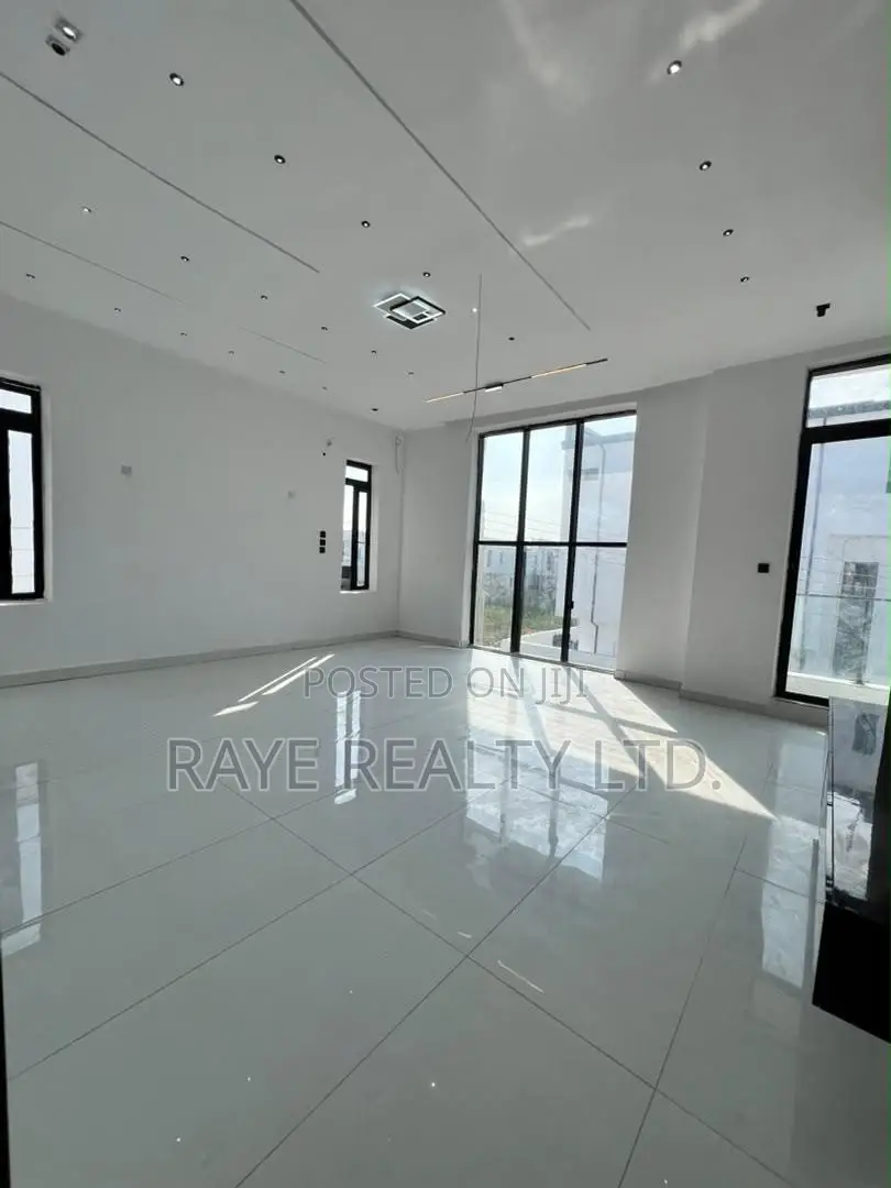 4bdrm Duplex in Ajah for sale in Ajah