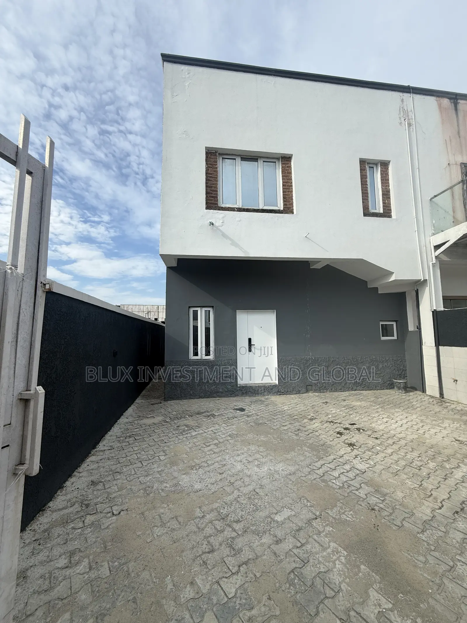 2bdrm Duplex in Bankoli Street, Ologolo for rent in Ologolo