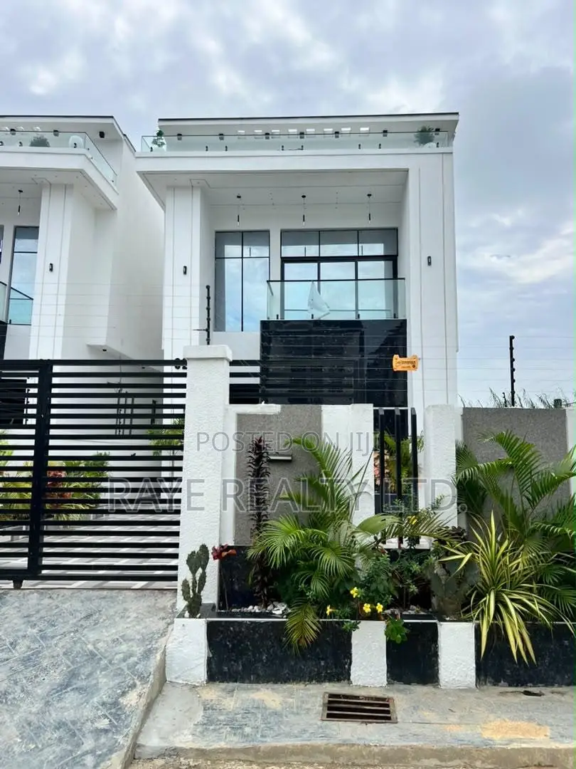 5bdrm Duplex in Ajah for sale in Ajah
