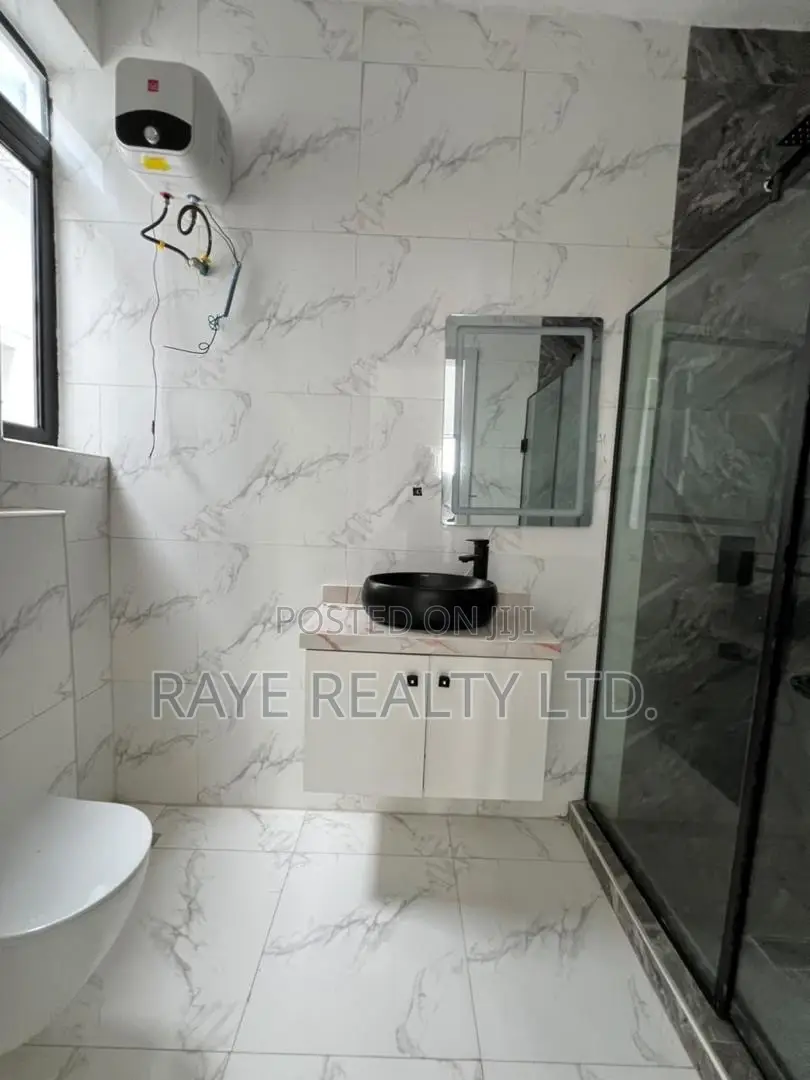 5bdrm Duplex in Ajah for sale in Ajah