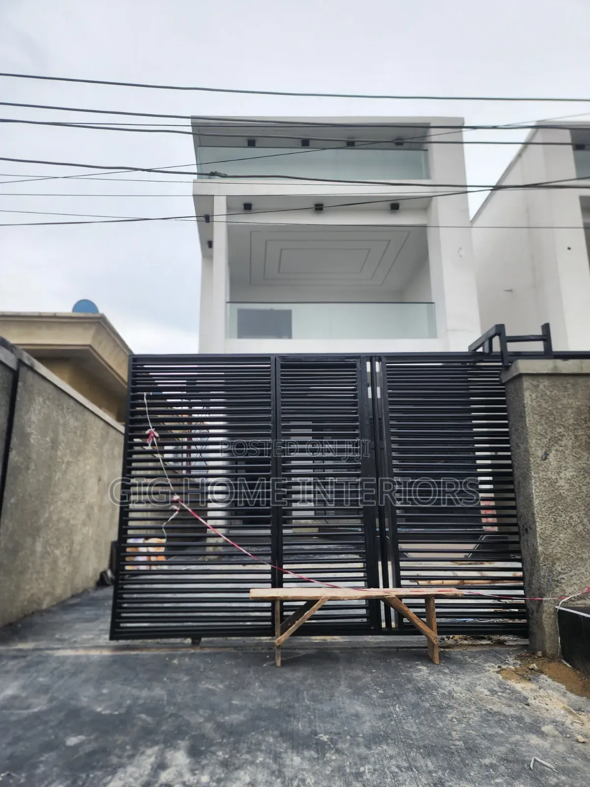 5bdrm Duplex in Bera Estate, Chevron for sale in Chevron