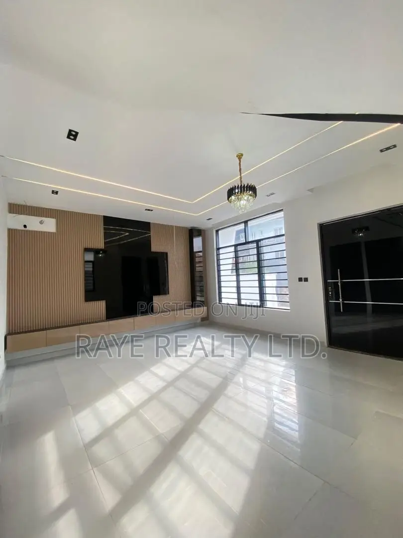 4bdrm Duplex in Sangotedo for sale in Sangotedo
